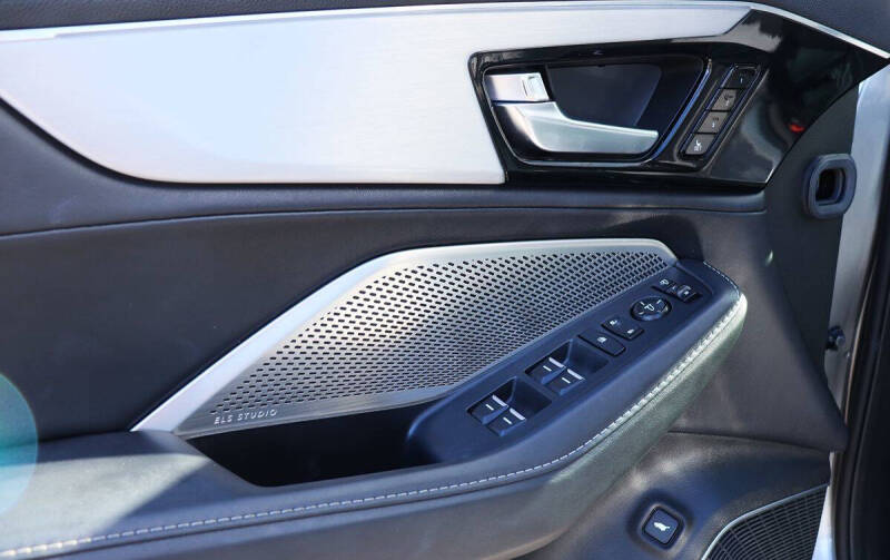 2023 Acura MDX w/Tech