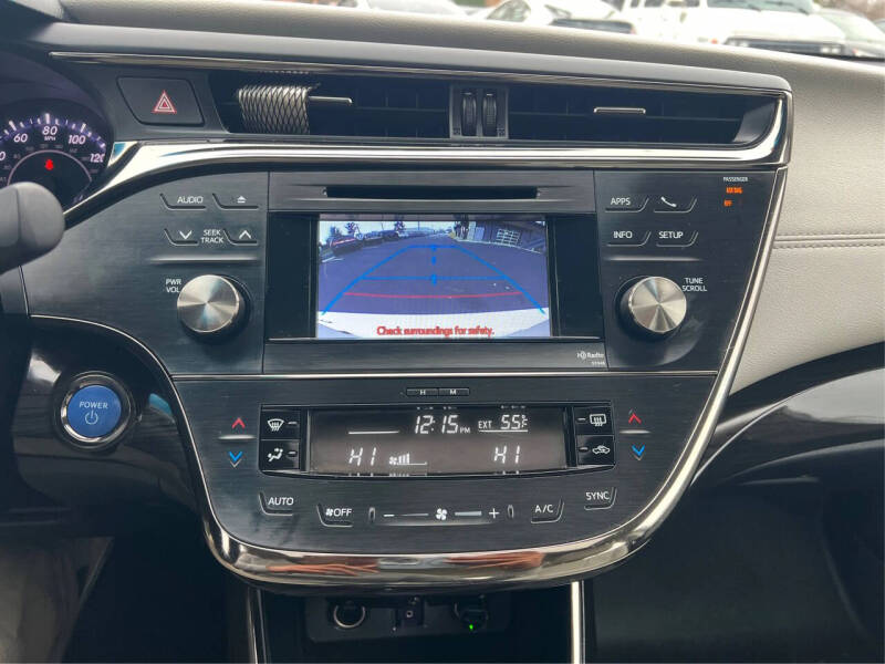 2013 Toyota Avalon Hybrid XLE Touring