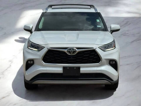 2022 Toyota Highlander Platinum