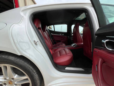 2014 Porsche Panamera 4