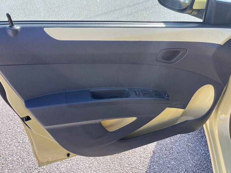 2014 Chevrolet Spark 1LT Manual