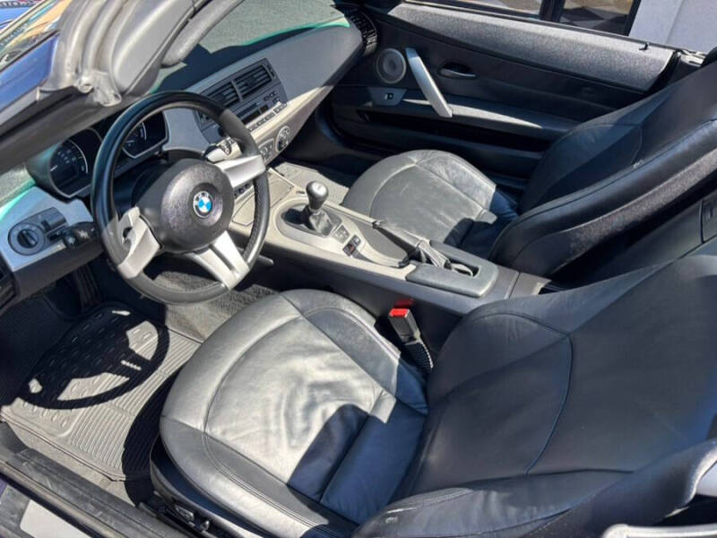 2003 BMW Z4 3.0i
