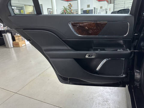 2017 Lincoln Continental Select