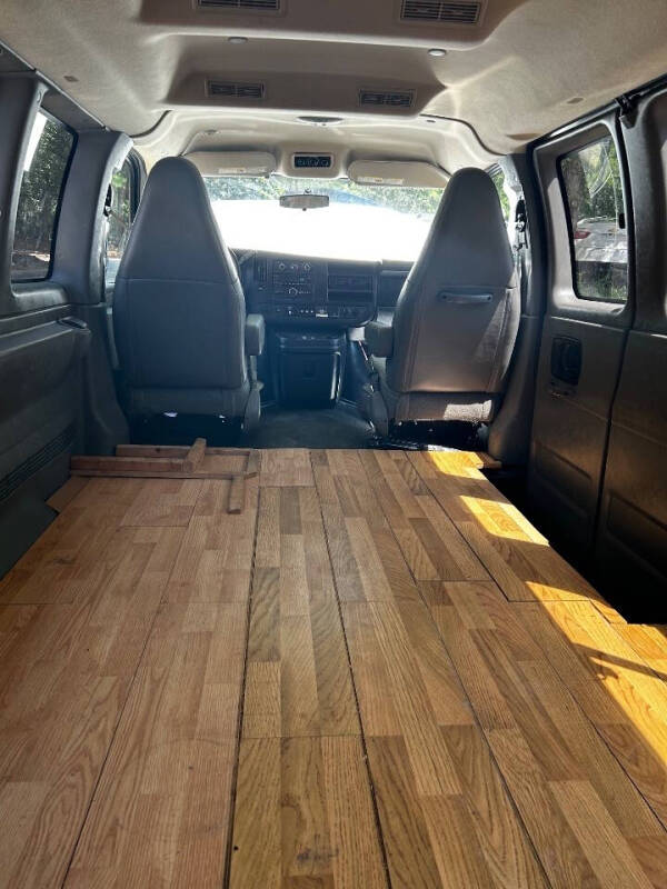 2017 Chevrolet Express LT 3500