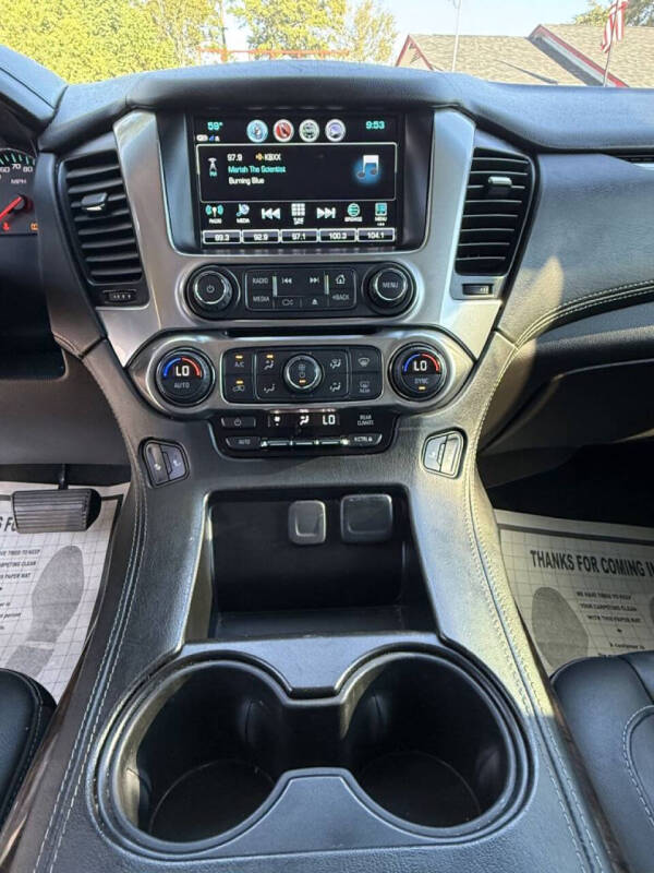 2019 Chevrolet Suburban LT