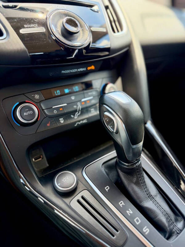 2016 Ford Focus Titanium