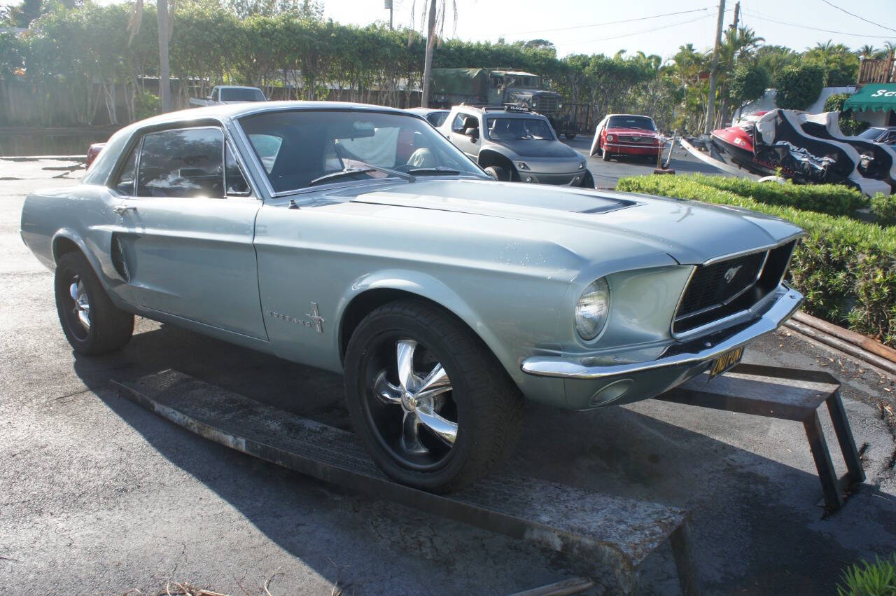 1967 Ford Mustang 1