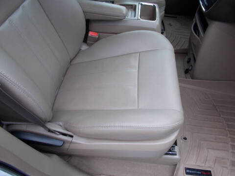 2016 Chrysler Town and Country Touring