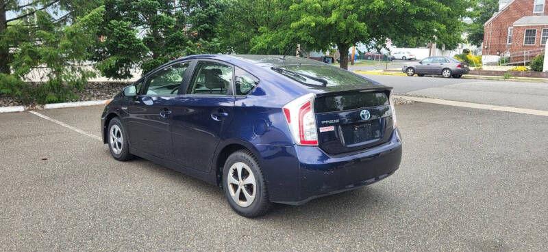 2013 Toyota Prius Two