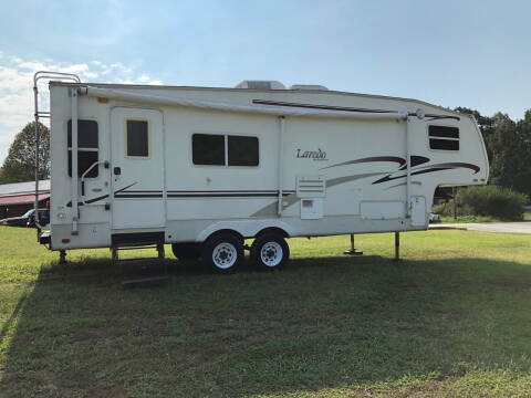 2003 Keystone Laredo 27RL for sale at WOOTEN AUTOMOTIVE, LLC - Insurance Rebuildables in Landrum SC