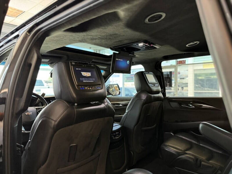 2019 Cadillac Escalade Platinum