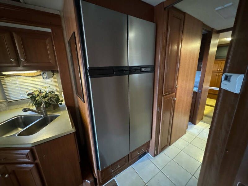 2005 country inspire