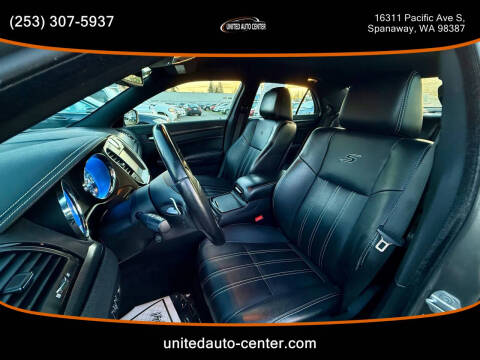 2012 Chrysler 300 S V6