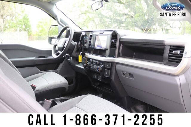 2025 Ford F-350 Super Duty XL