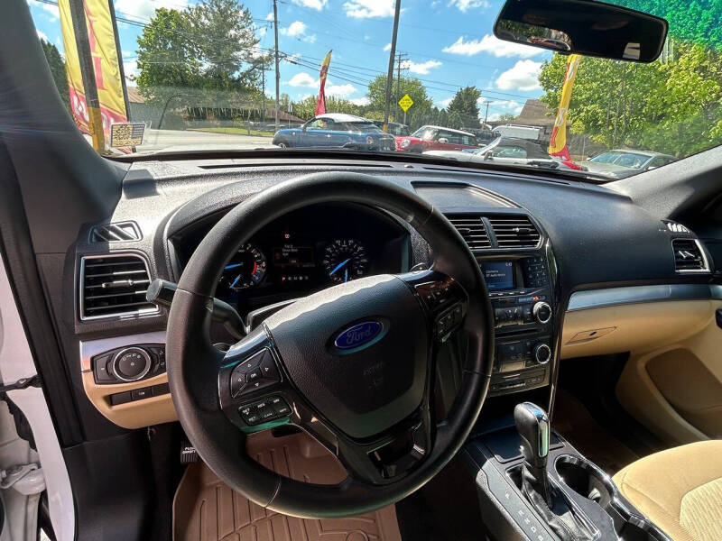 2016 Ford Explorer