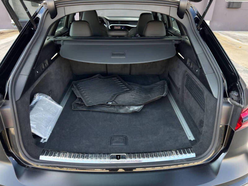 2023 Audi RS 6 Avant 4.0T quattro Avant