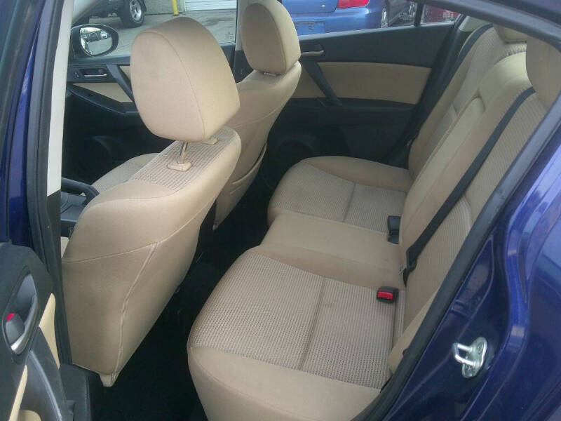 2012 Mazda MAZDA3 i Touring