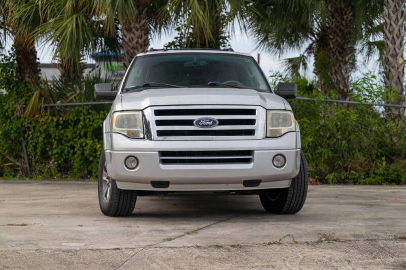 2010 Ford Expedition XLT's photo