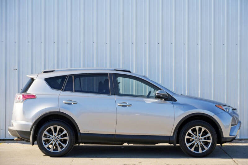 2017 Toyota RAV4 Hybrid Limited