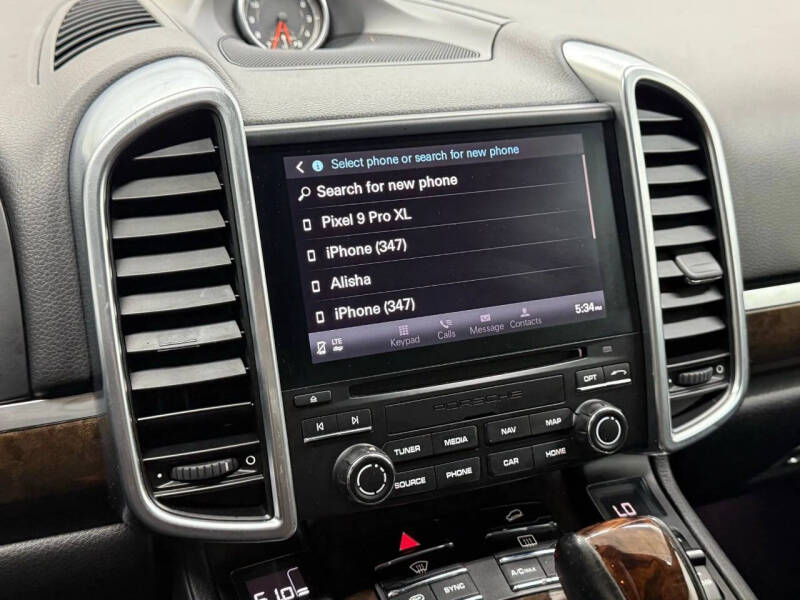 2018 Porsche Cayenne Platinum Edition