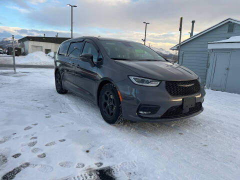 2022 Chrysler Pacifica Hybrid for sale at AUTOHOUSE in Anchorage AK