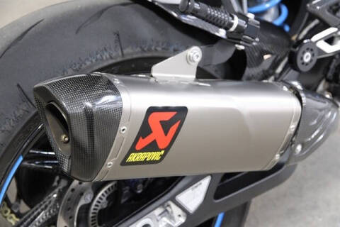 2024 BMW M 1000 R