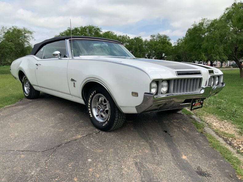 1969 Oldsmobile Cutlass