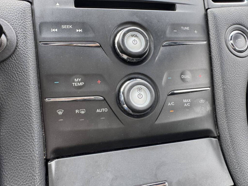 2014 Ford Taurus SEL