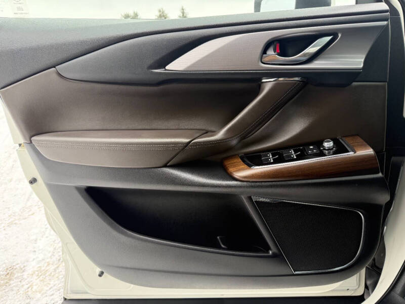 2023 Mazda CX-9 Signature