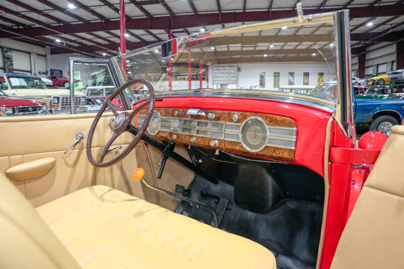1937 Packard 120