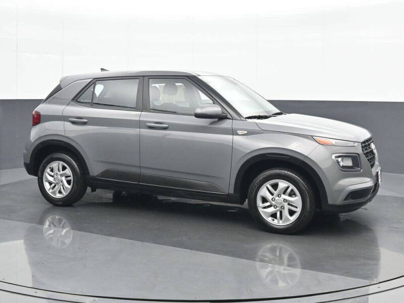 2022 Hyundai Venue SE