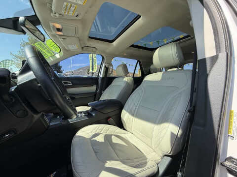 2017 Ford Explorer Platinum