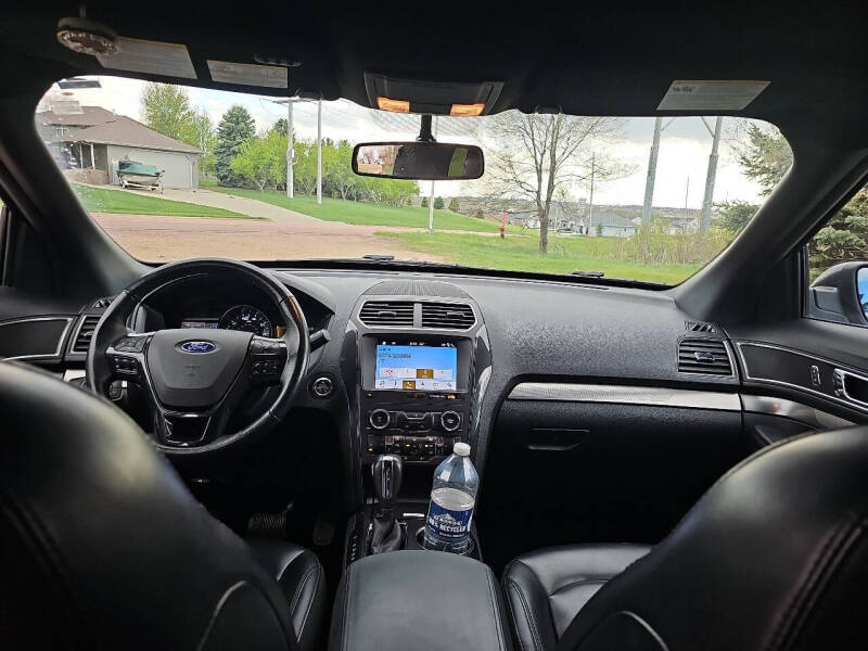 2019 Ford Explorer XLT - Photo 11