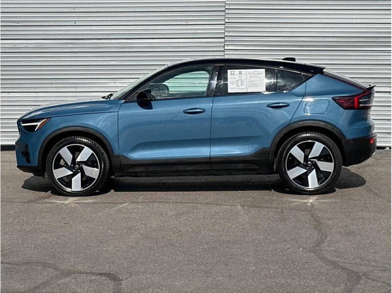 2022 Volvo C40 Recharge Pure Electric P8