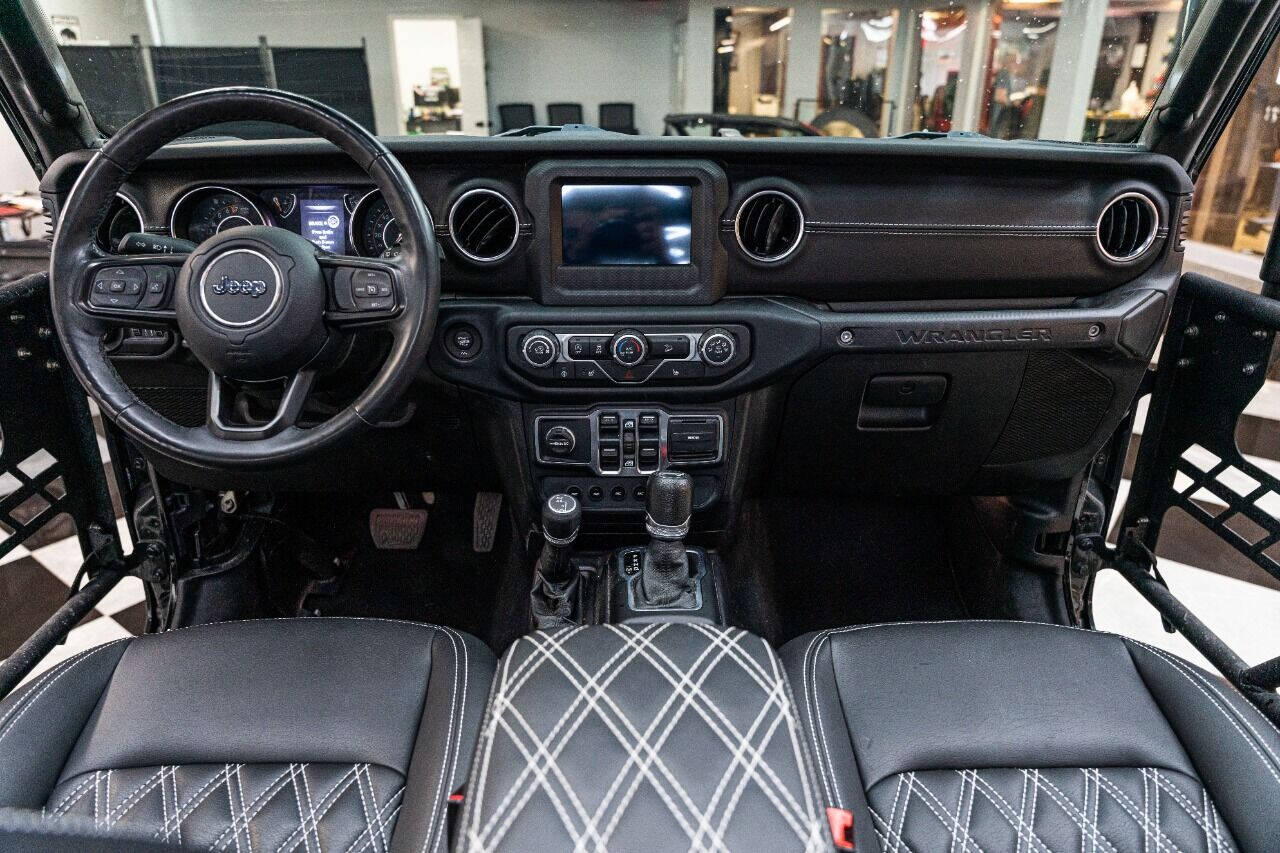 2018 JEEP Wrangler SUV / Crossover - $44,999