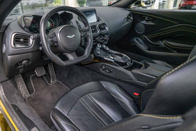 2019 Aston Martin Vantage 3