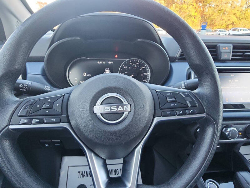 2025 Nissan Versa SV