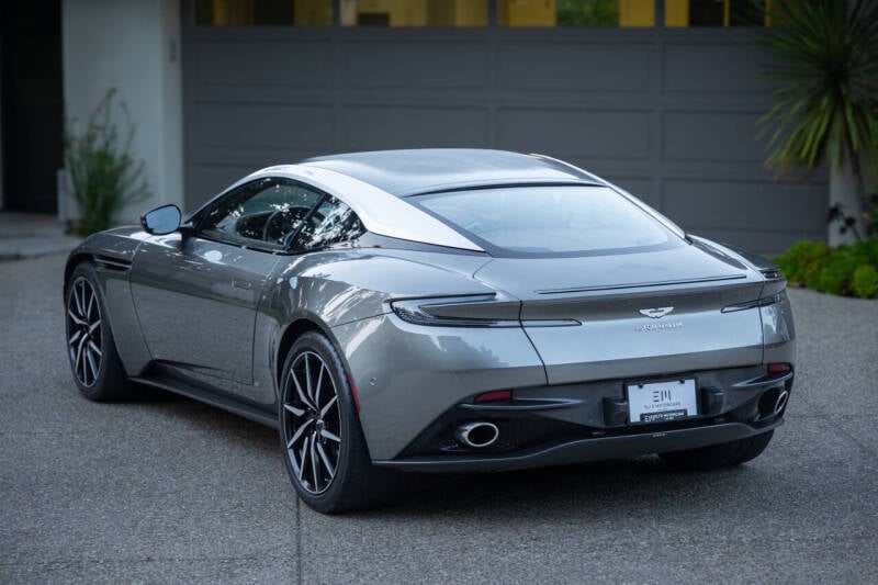 2018 Aston Martin DB11 Base photo 61