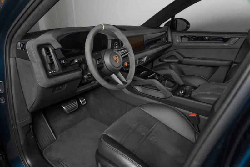 2024 Porsche Cayenne Turbo GT