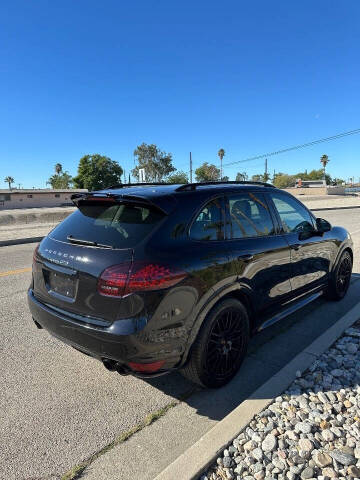 2013 Porsche Cayenne GTS