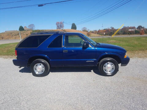 2001 GMC Jimmy for sale at CAR-MART AUTO SALES in Maryville TN