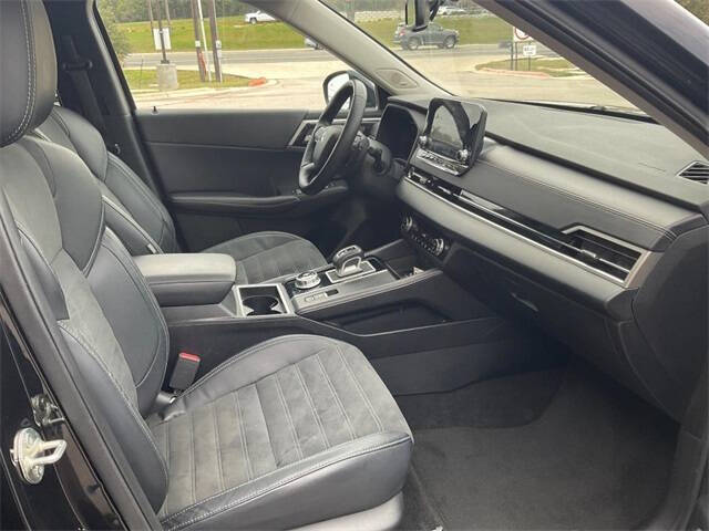 2023 Mitsubishi Outlander SE