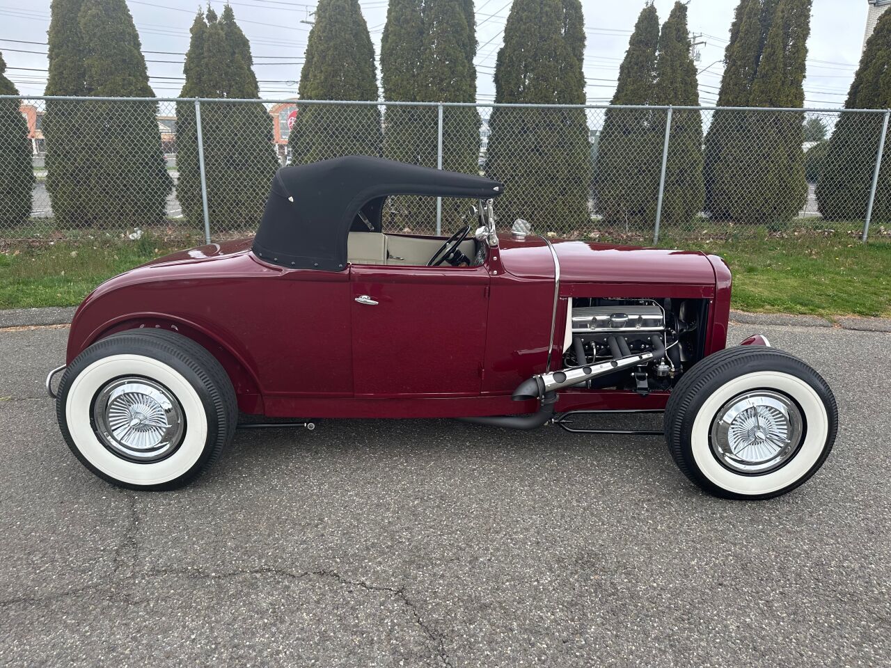 1931 Ford ROADSTER 6
