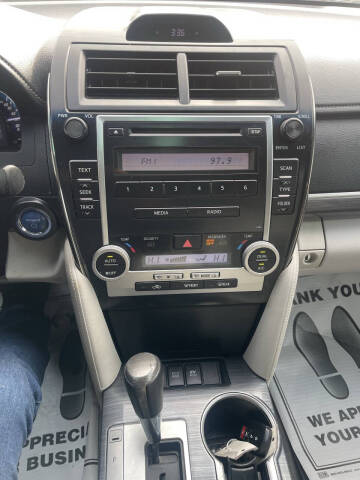 2012 Toyota Camry Hybrid LE