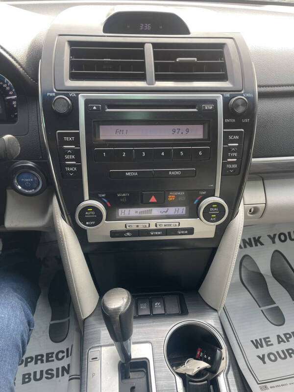 2012 Toyota Camry Hybrid LE