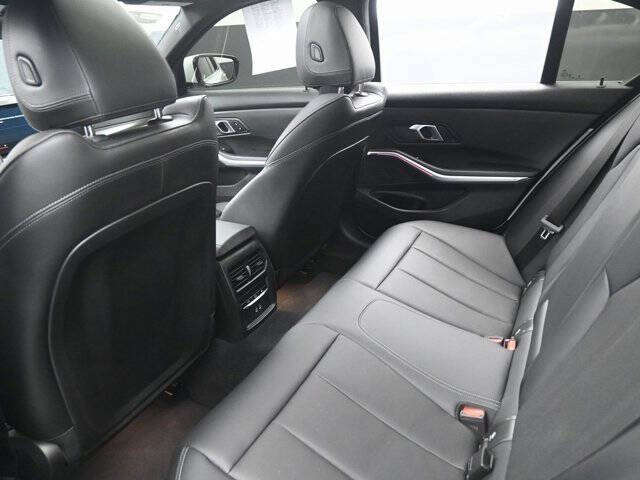 2024 BMW 3 Series 330i xDrive