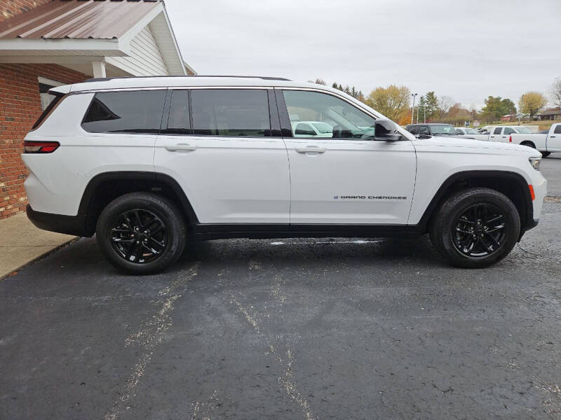 2023 Jeep Grand Cherokee L Laredo