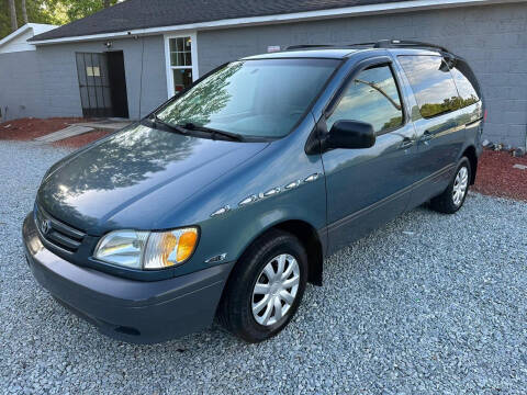 2001 Toyota Sienna for sale at Massi Motors in Durham NC