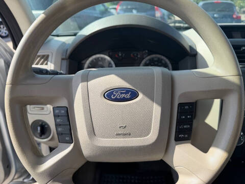 2009 Ford Escape XLS