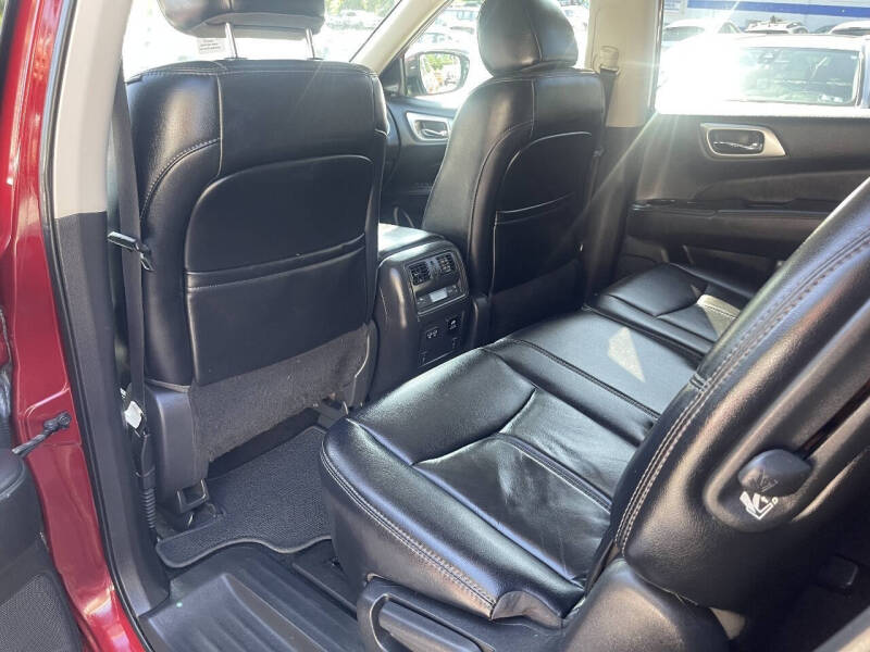 2017 Nissan Pathfinder S